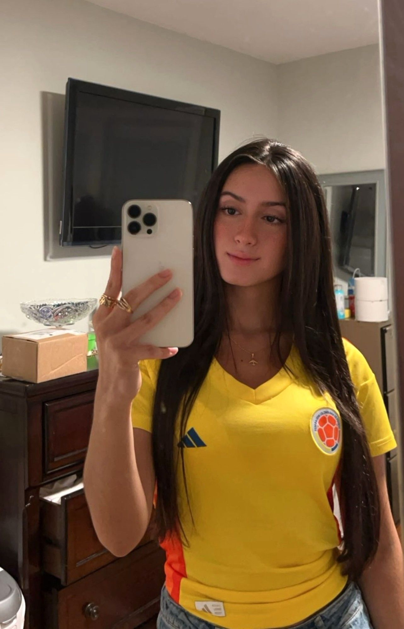 <strong>@valentiinadiaz</strong>_